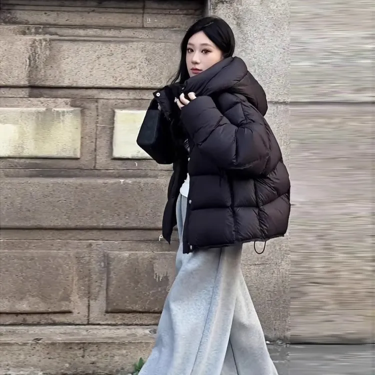 泡芙龟背黑色短款羽绒服女2024冬季新款90白鸭绒连帽面包服外套