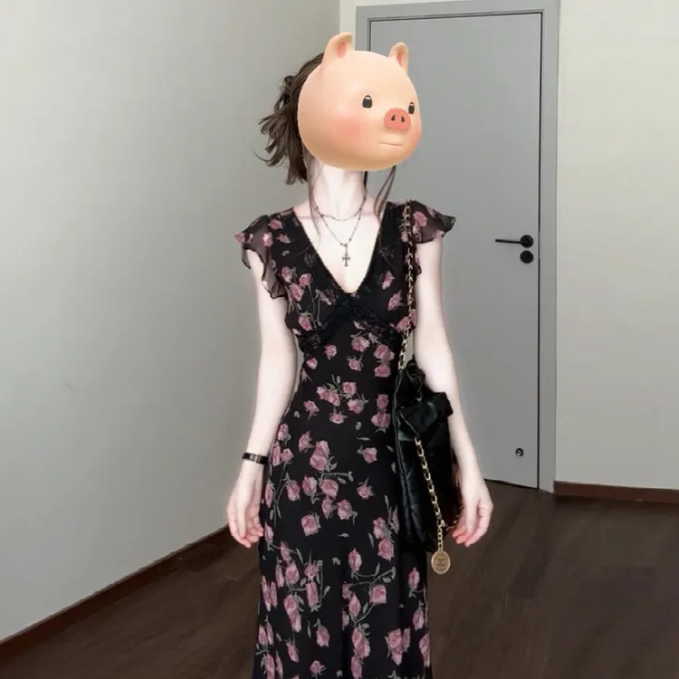 法式小飞袖黑色碎花连衣裙子女夏季2026年新款高级感气质包臀长裙