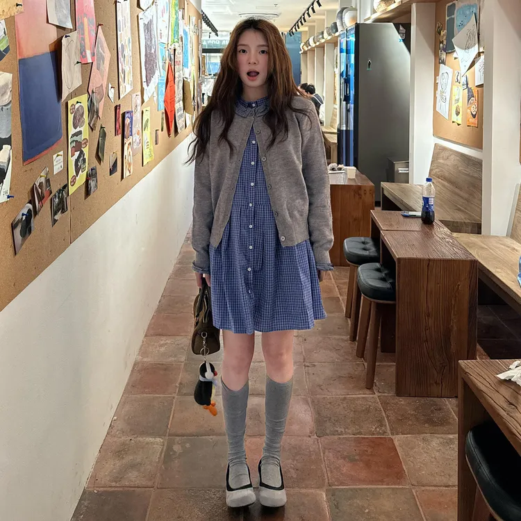 2025新款韩系蓝色格纹连衣裙子女早秋小个子设计感小众短裙一整套