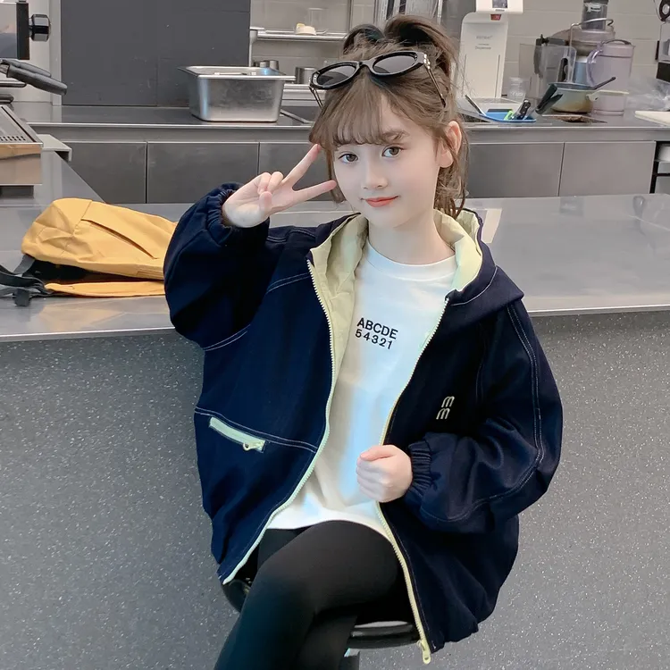 女童外套春秋款2025新款儿童网红洋气时髦连帽牛仔上衣女孩秋装潮