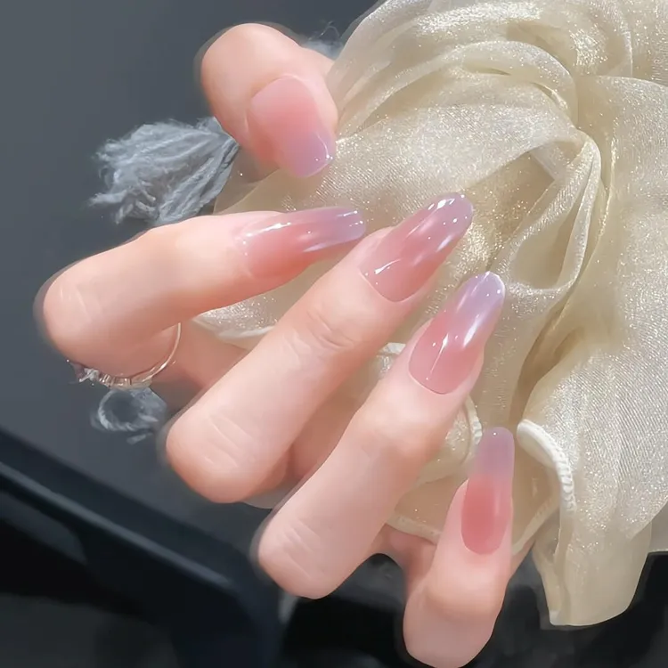 【紫凝晨露】新款腮红淡紫色指尖追光猫眼简约精致穿戴甲甲片10片