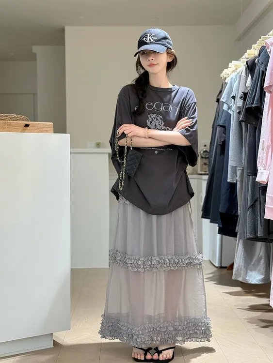 2025夏季法式简约气质时尚穿搭印花短袖T恤花边网纱半身裙两件套