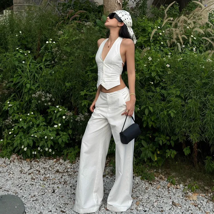 性感露背V领挂脖马甲女夏季简约通勤显瘦无袖上衣宽松休闲裤套装