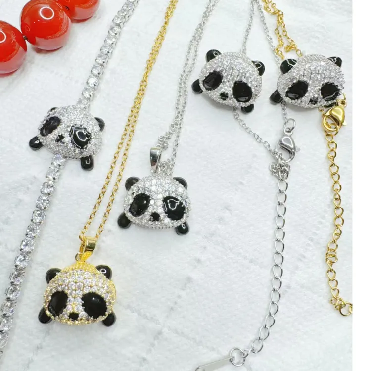 铜合金锆石吊坠 国风可爱小熊猫耳钉小众设计轻奢风动物卡通耳环