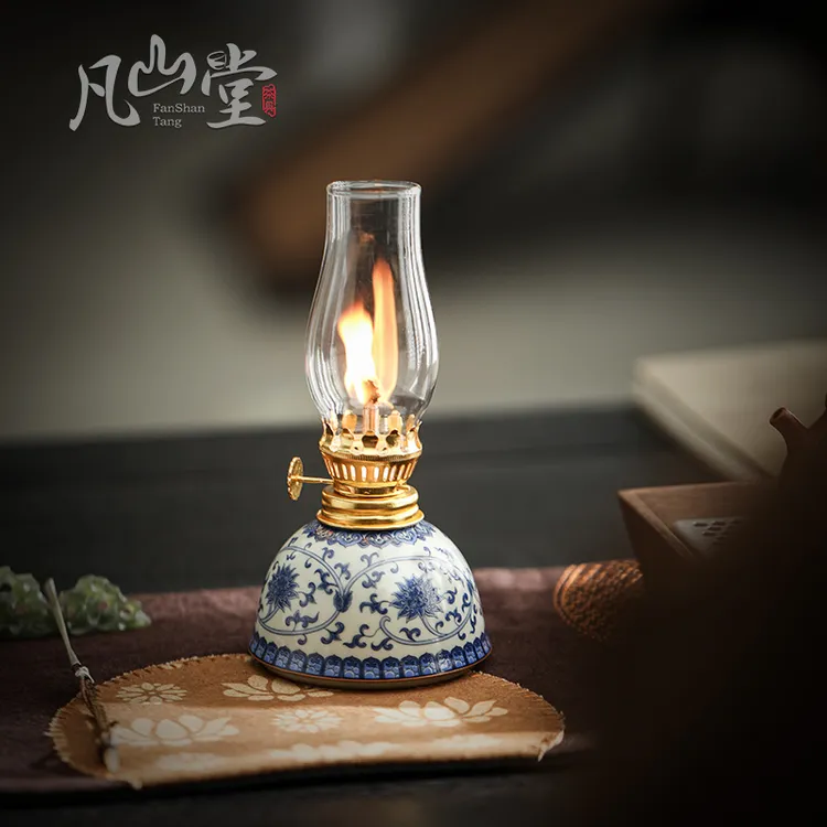 凡山堂缠枝莲煤油灯青花陶瓷仿古玻璃酥油灯家用氛围灯露营长明灯