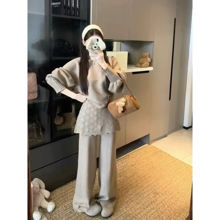 套装温柔风两件套韩系蝙蝠袖圆领毛衣针织秋冬勾花拼接屁帘长裤