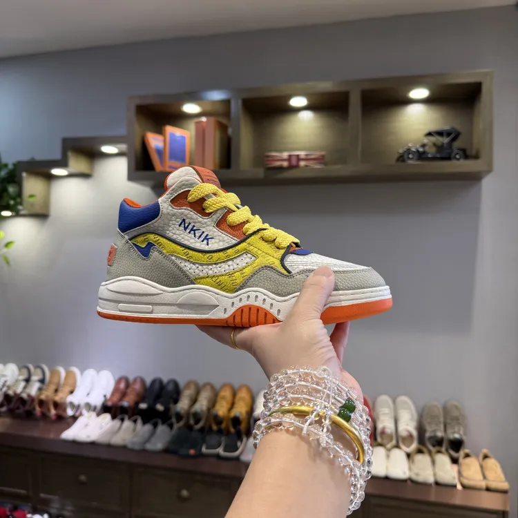 2025秋冬新款单棉同款时尚百搭潮流轻奢耐磨休闲男鞋（标准码数）