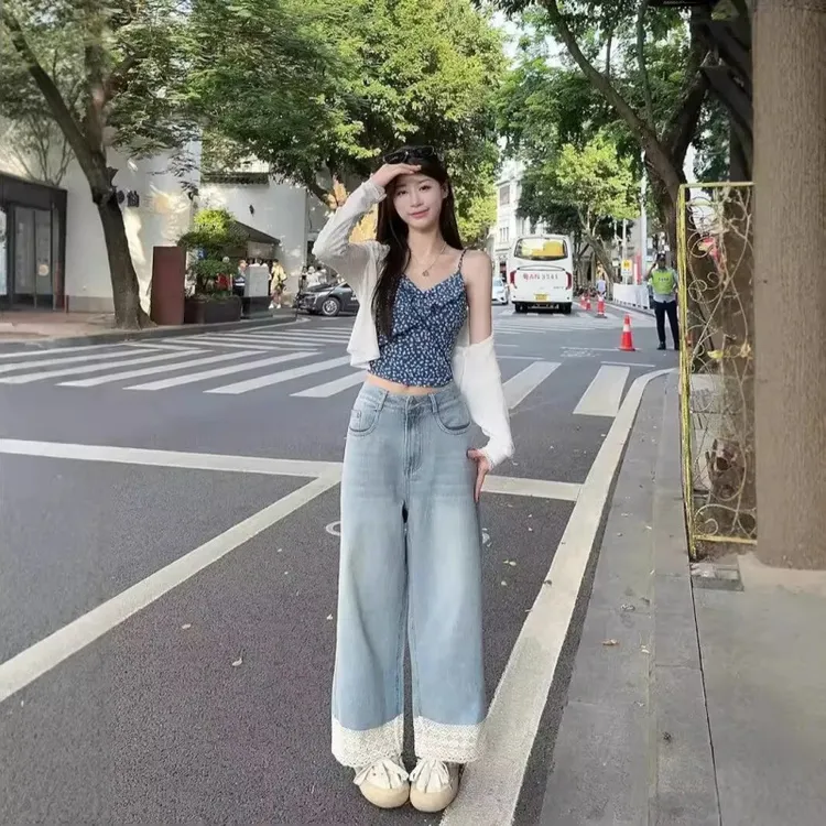 阔腿牛仔裤女秋季韩板宽松休闲蕾丝花边拼接高腰窄版直筒九分裤子