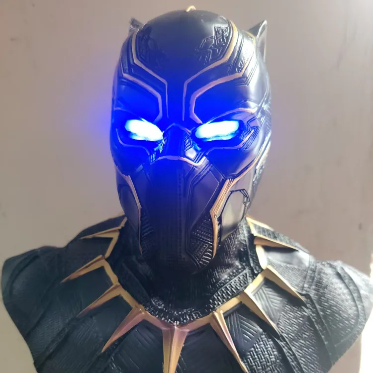 （酷玩专属）漫威黑豹半身像可发光树脂手办模型家庭桌面装饰摆件