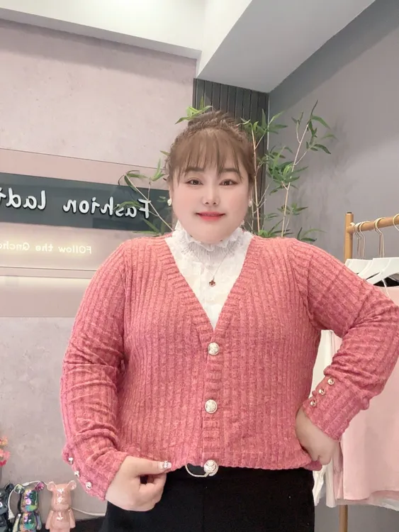 韩版蕾丝拼接1202半高领气质百搭大码宽松外穿显瘦舒适长袖上衣