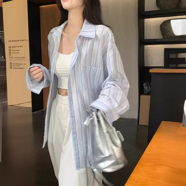 女士夏季宽松慵懒风蓝色长袖条纹薄款休闲时尚衬衫式外套上衣百搭