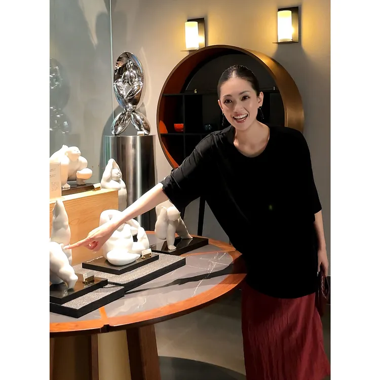 紫紫   醋酸时装T  暗歌特磨砂黑三季时装T ZD07SZHJ110