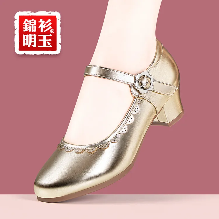 舞鞋2025新款四季跳舞鞋低跟软底亮皮面舞蹈表演100%真皮女舞蹈鞋