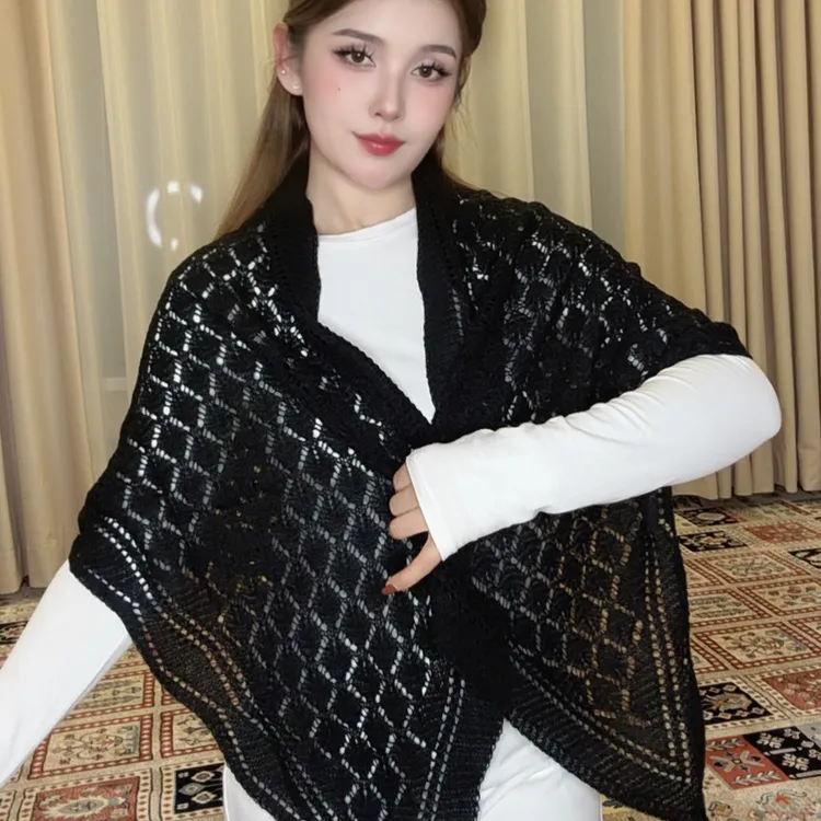 2025年新款不会起毛不会起球的质量很好的三角披肩