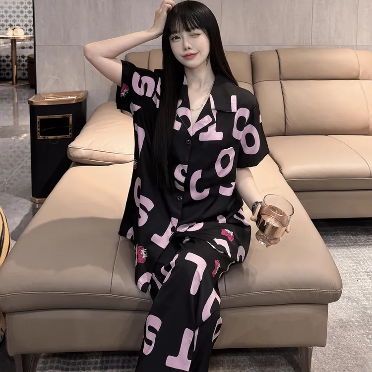 【三件套】甜美女团夏时尚宽松休闲气质草莓熊家居服睡衣三件套