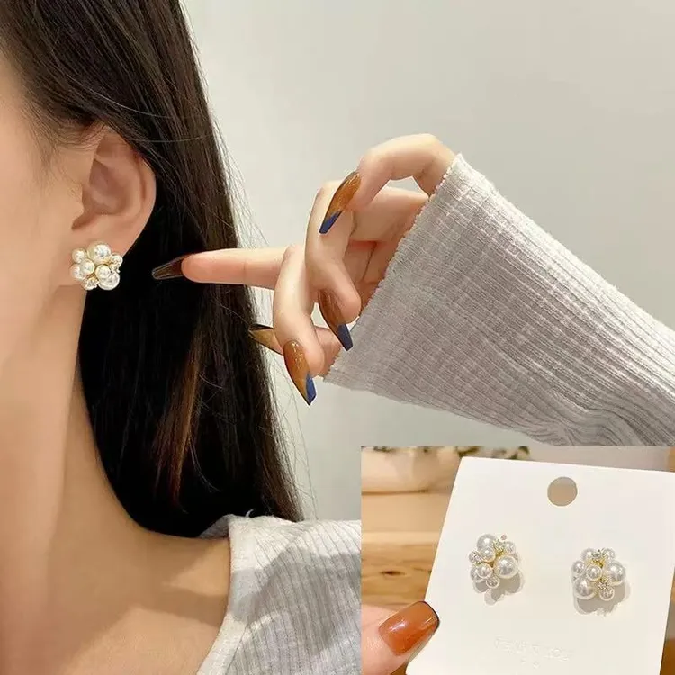 合金锆石耳饰 2025年秋冬高级感简约气质小众设计感仿珍珠耳环女商品图