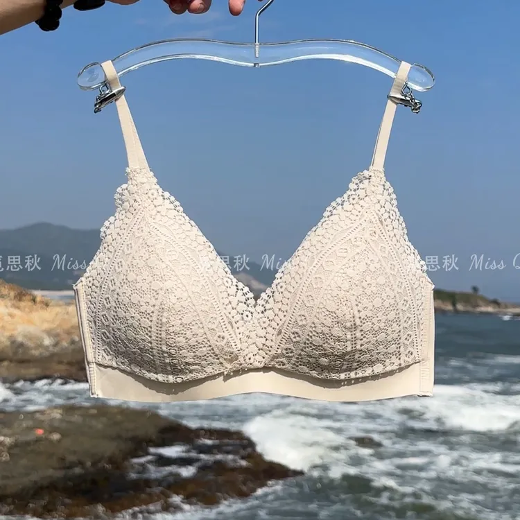 蕾丝内衣小胸三角杯无痕无钢圈浪漫舒适透气性感女薄款法式