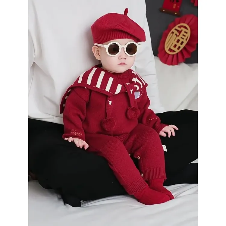 满月宝宝衣服冬季婴儿连体衣冬装百天周岁婴幼儿过年拜年服爬爬服