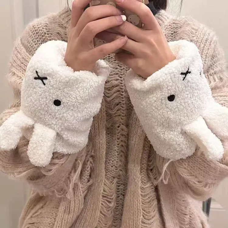 秋冬新款毛绒可爱兔袖套女羽绒服防污耐脏护袖工作学习学生套袖zk