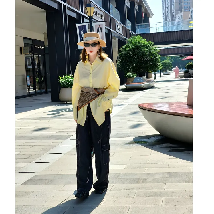 INS风女士翻领衬衫宽松型弯刀袖时尚衬衫外套