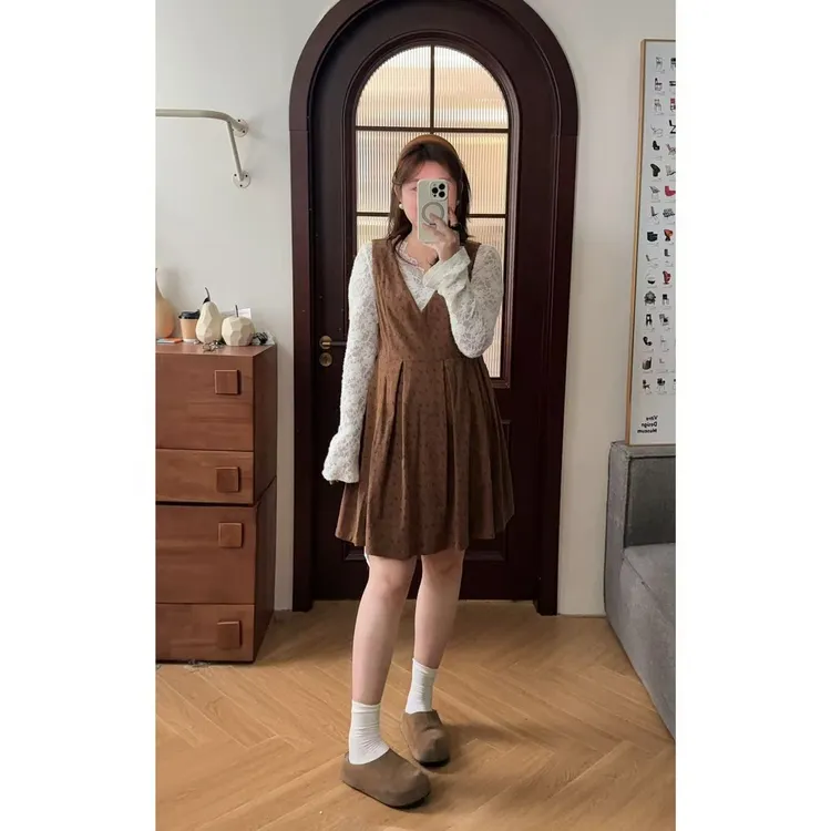 晶咕佳佳【秋日聆听】盐系碎花长短版V领背心裙显瘦气质时尚复古