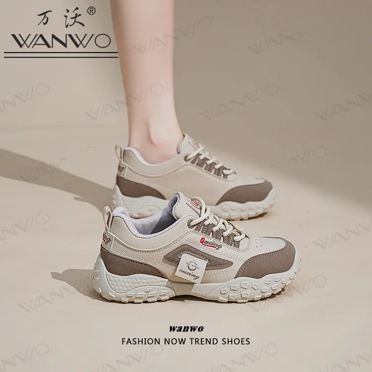 2025秋季软底增高休闲鞋女新款运动平底百搭厚底老爹鞋小白鞋单鞋