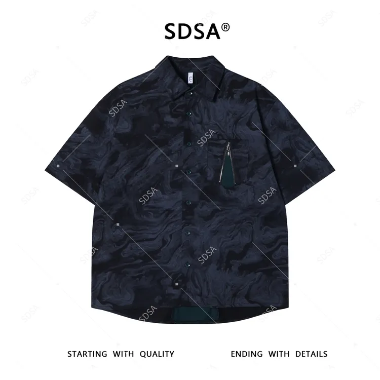 夏季高级感新款男士水波纹设计拉链装饰短袖衬衫日系休闲口袋上衣