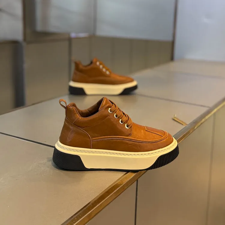 低帮鞋春秋新款男鞋时尚休闲风百搭潮款高级感网红同款2025年