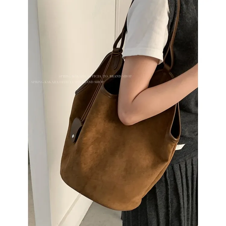 大容量包包女款爆款2025新款美拉德复古通勤单肩包韩系时尚托特包