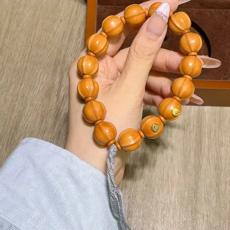 猴头鲨鱼背文玩手持