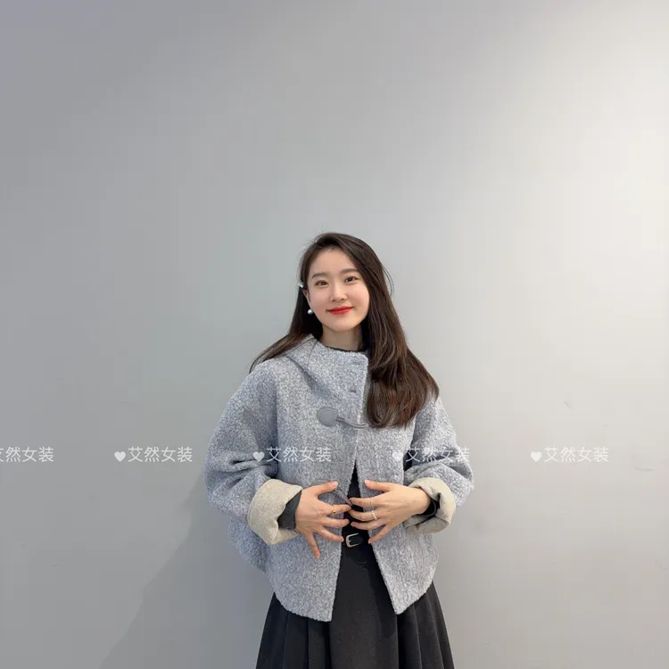 艾然冬装新款女装时尚连帽毛毛短款外套冬季加厚毛绒百搭上衣5D92