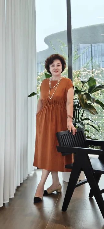 【牡丹推荐】雅·2025夏季醋酸高级感收腰设计显瘦连衣裙