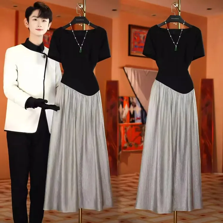 设计师款高级定制拼接连衣裙2025夏季新款百搭收腰赫本风连衣裙