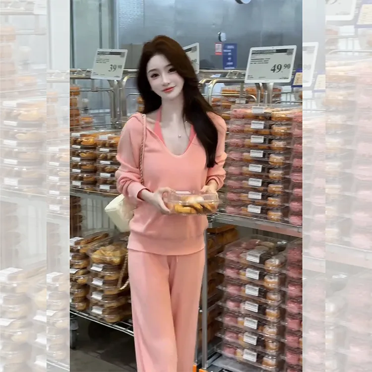 早秋巨好看的减龄两件套ootd穿搭一整套粉色时尚运动阔腿裤套装女