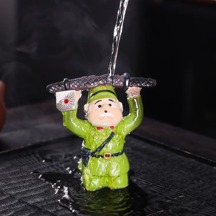 茶宠摆件日本人下跪投降遇热变色可养茶玩茶桌茶盘装饰品茶具配件