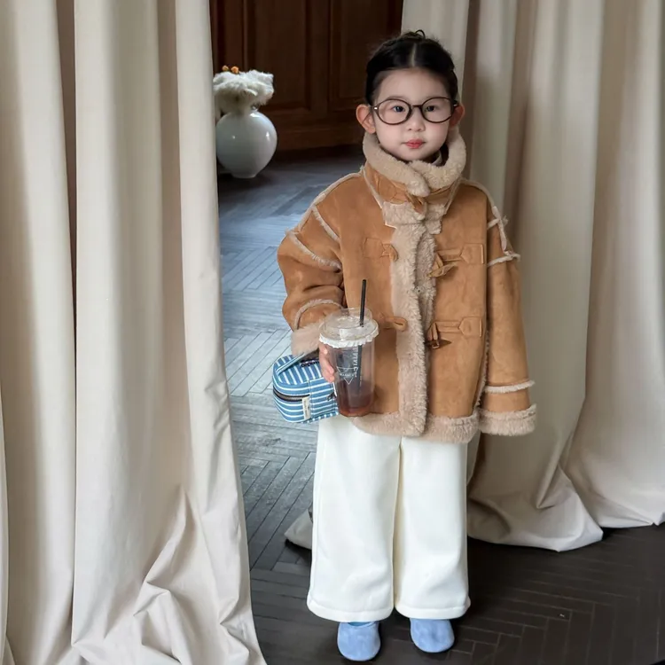 小思家2025冬季新款韩版童装女童洋气立领麂皮外套加绒阔腿裤套装