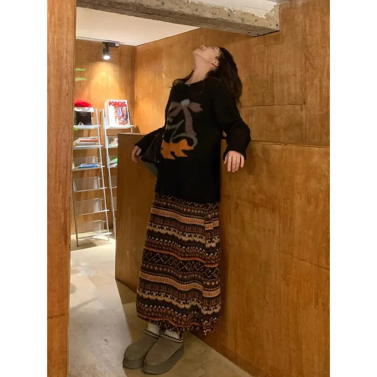 秋冬黑色套头毛衣女圆领外穿加厚韩系宽松慵懒风费尔岛半身裙套装