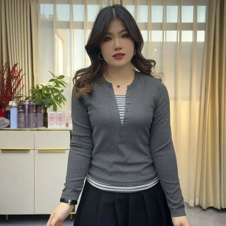 小鑫肝@早秋款条纹带扣假两件拼接休闲时尚百搭长袖T恤 0205