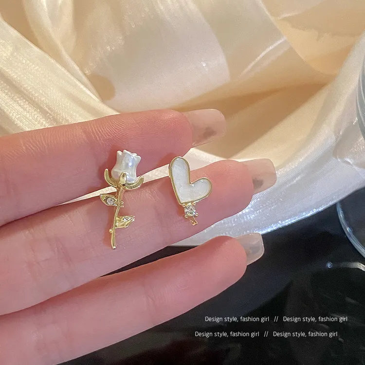 铜合金耳饰 超仙不对称ins玫瑰爱心耳钉甜美温柔气质港风s925银针