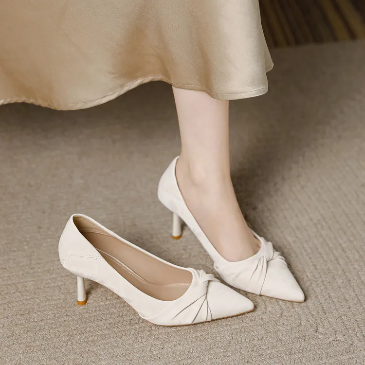 法式浅口尖头细跟高跟鞋女春秋新款百搭黑色职业蝴蝶结气质单鞋女
