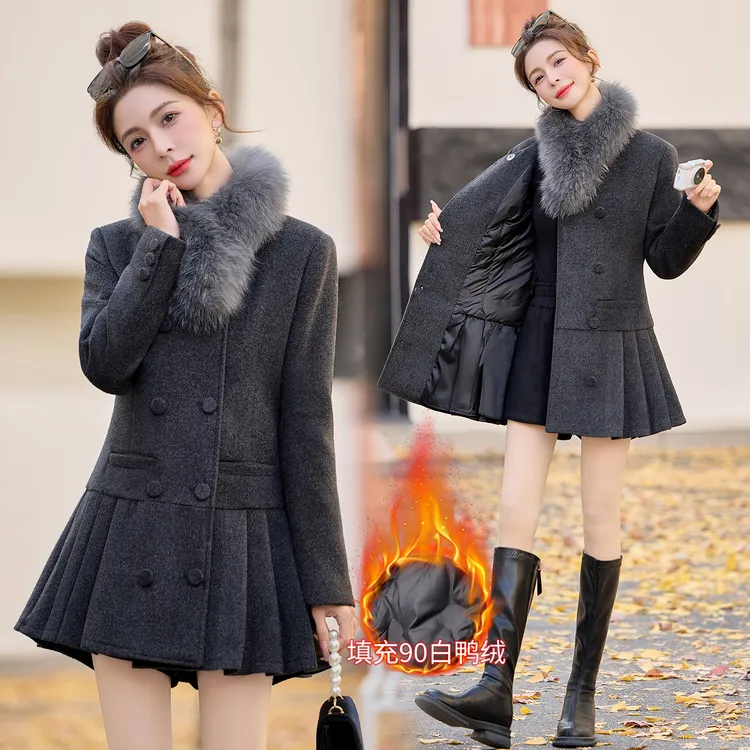 法式小香风狐狸毛羽绒服女2025冬季新款洋气减龄中长款毛呢连衣裙