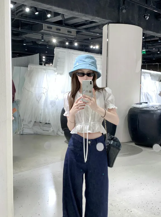 2025夏季新款流行时髦气质上衣百搭修身显瘦直通裤洋气衣服女套装