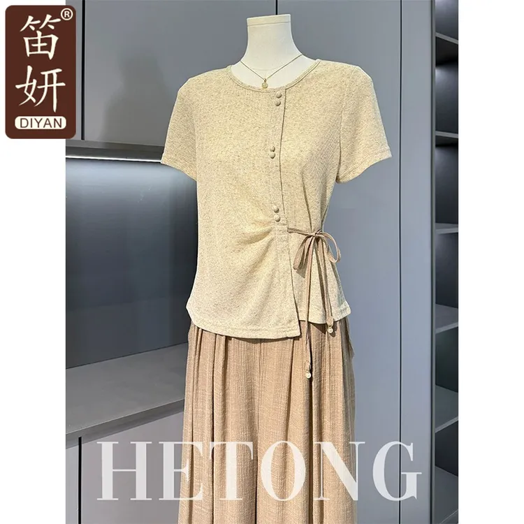 妈妈夏装2025新款套装洋气短袖T恤小衫中老年女休闲阔腿裤两件套