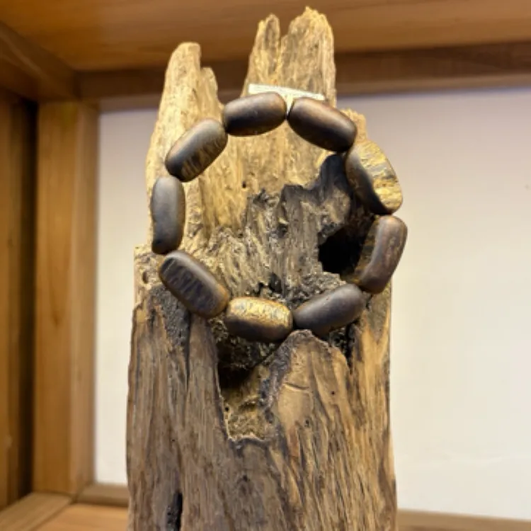 沉香卡1.2/17克蓝宝石留疤单圈多样特色手串