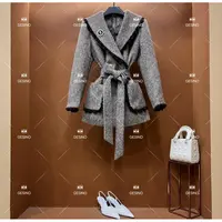 【露露】秋冬气质小香风时尚设计师中长款外套 QD-2025581