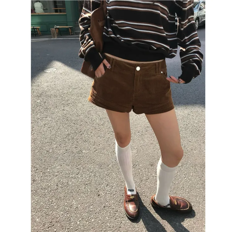 美拉德复古时尚女2025新款修身辣妹风a字热裤短裤A1438