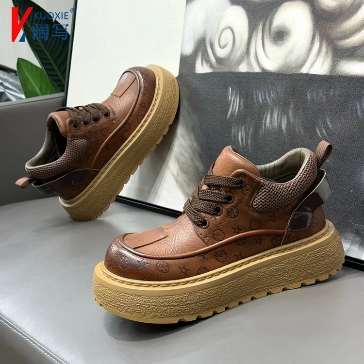 高档男鞋冬季新款加绒保暖马丁靴英伦风复古真皮高帮潮靴男工装靴