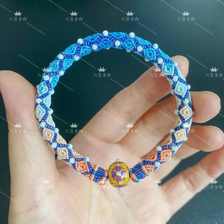 爆火立体回纹手镯非遗文化手镯手工编织气质蓝色