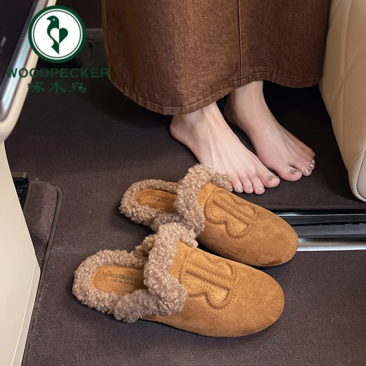 啄木鸟欧货平底勃肯鞋女2025新款时尚休闲时尚显瘦时髦毛毛拖鞋