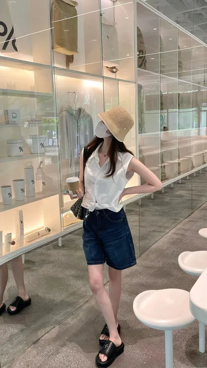 无袖背心上衣设计感显瘦气质休闲时尚女装2025新款夏季牛仔短裤子